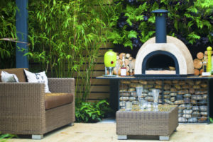 Shademaster_Fitting_a_Pizza_Oven_into_your_Backyard